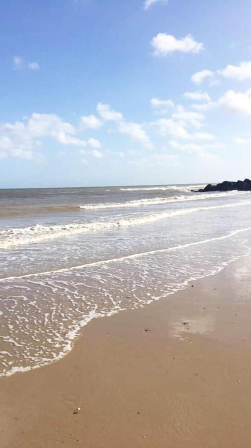 Relaxing Chalet On Popular California Sands Short Stroll To Beach, Nr Norfolk Broads & Great Yarmouth Scratby Exterior foto
